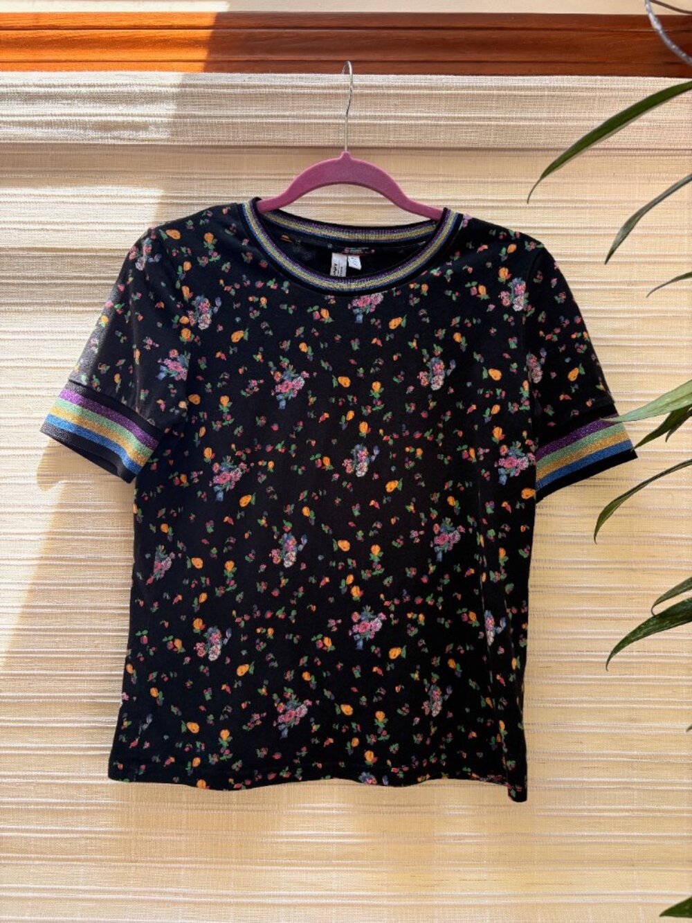 & Other Stories Paris - Floral Tee Metallic Rainbow Trim US 8